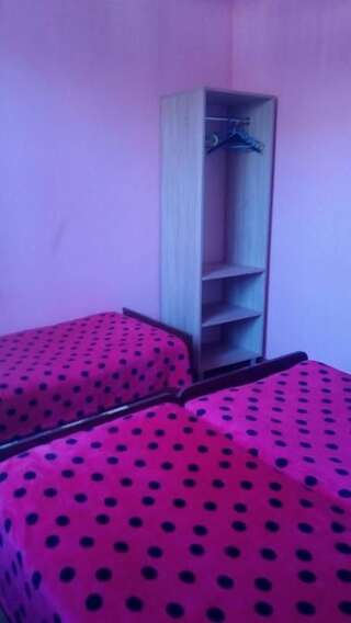 Гостевой дом Guesthouse Gia Кобулети Бюджетный трехместный номер-1